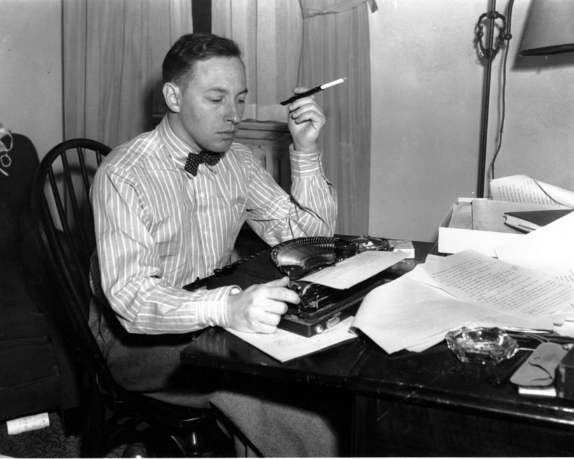 A young Tennessee Williams at a desk